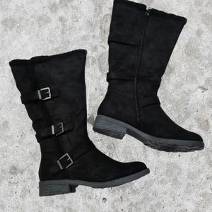 White Mountain boots size 9½